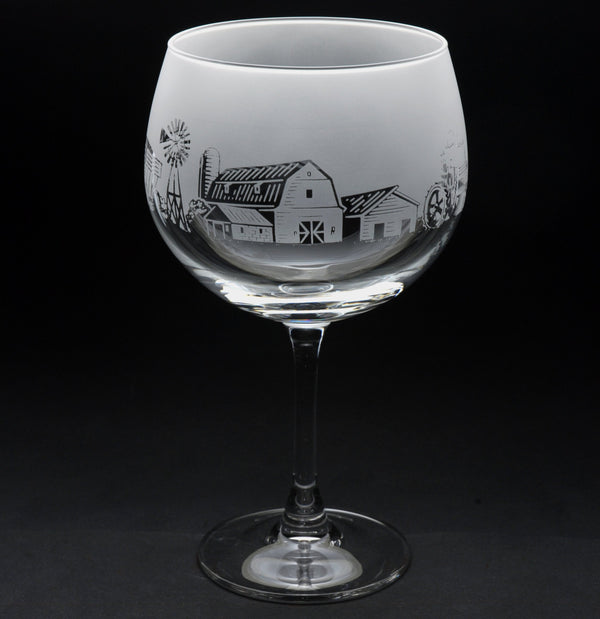 Farm Scene | Gin Glass | Engraved by Glyptic Glass Art
