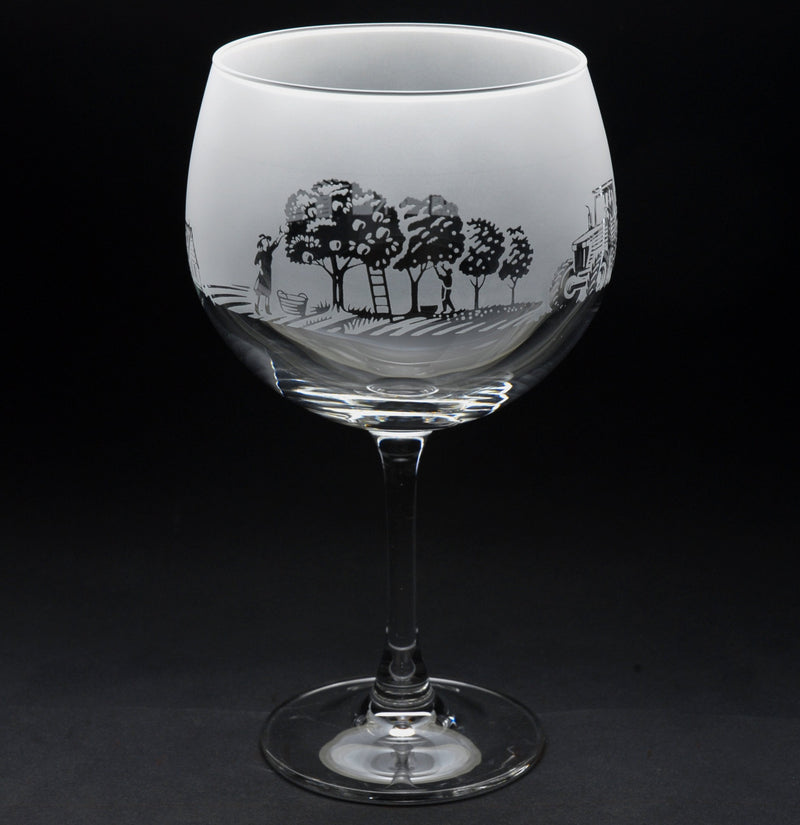 Farm Scene | Gin Glass | Engraved British Made Farm Scene | Gin Glass | Engraved by Glyptic Glass Art