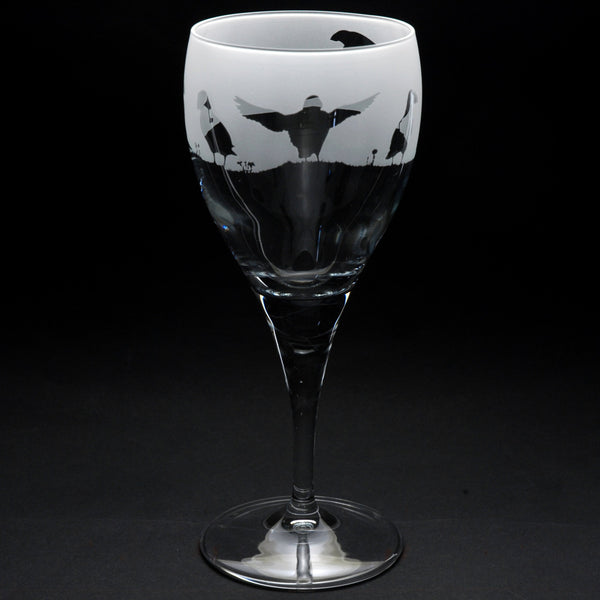 Puffin | Crystal Wine Glass | Engraved by Glyptic Glass Art