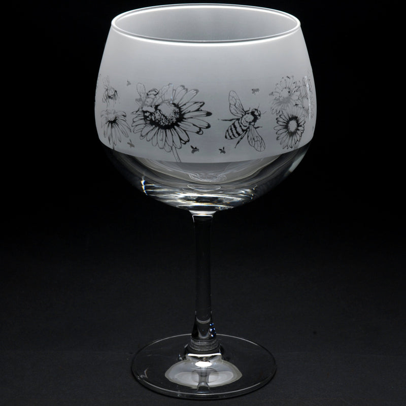 Bee | Gin Glass | Engraved British Made Bee | Gin Glass | Engraved by Glyptic Glass Art